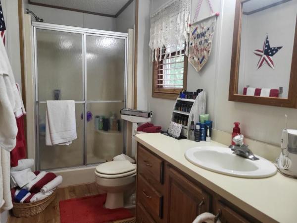 1992 Parkwood N/A Mobile Home