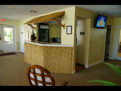 Photo 4 of 8 of home located at 625 West Mckellips #32 Mesa, AZ 85201