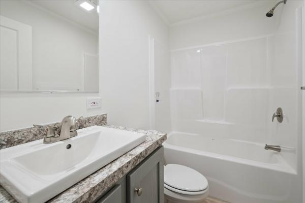 2025 Colony 37 DTS0010H  Home