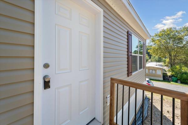 2025 Colony 550EC28443A  Home