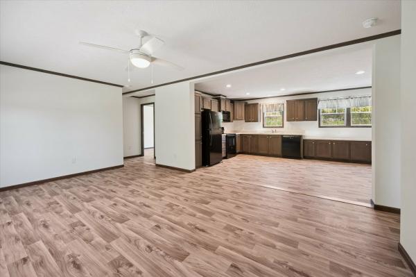2025 Colony 550EC28443A  Home