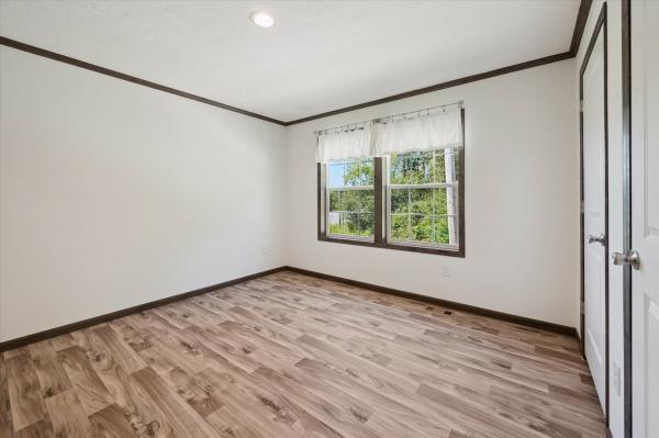 2025 Colony 550EC28443A  Home