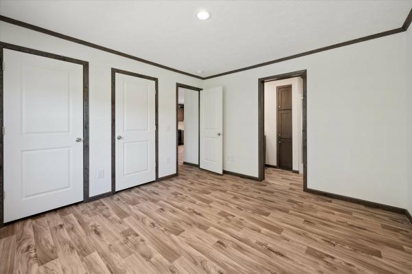 2025 Colony 550EC28443A  Home