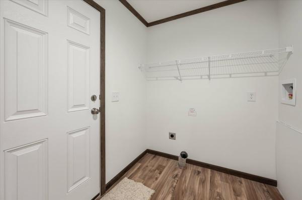2025 Colony 550EC28443A  Home