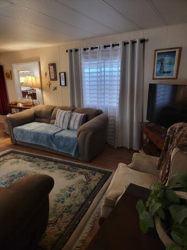 1974 CAMER Manufactured Home