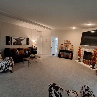 Photo 3 of 15 of home located at 4337  Fir Street Clarkston, MI 48348
