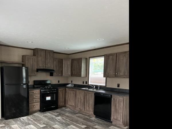 2025 Clayton Mobile Home