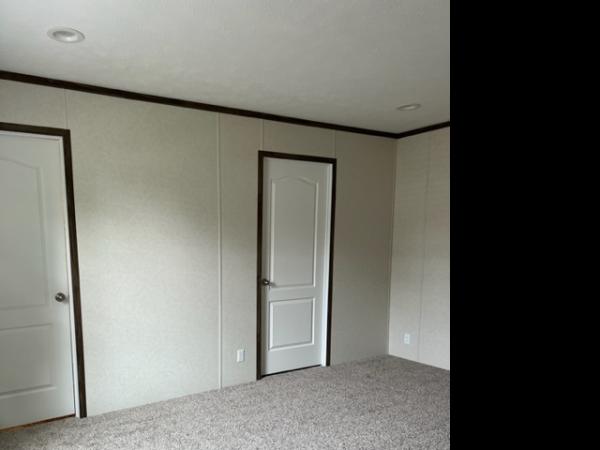 2025 Clayton Mobile Home