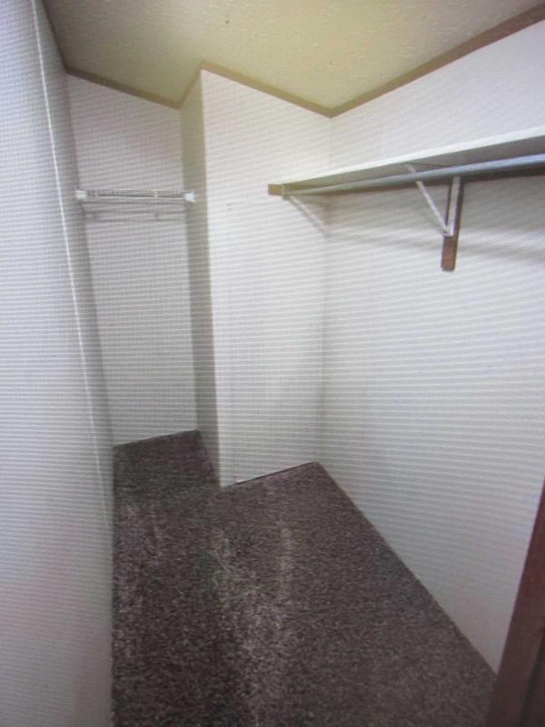 1999 Holly Park Mobile Home