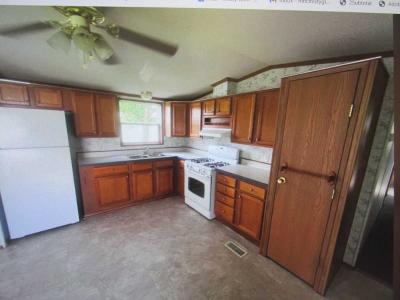 Photo 2 of 13 of home located at 6007 S. Canterbury Pl. Sioux Falls, SD 57106