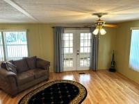 1980 GLEN Manufactured Home