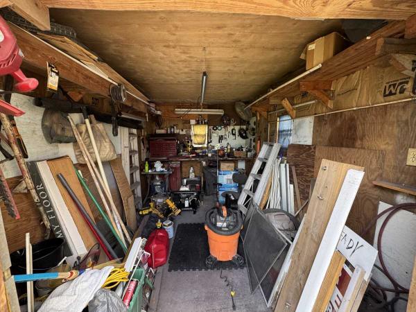 1983 WEST Mobile Home