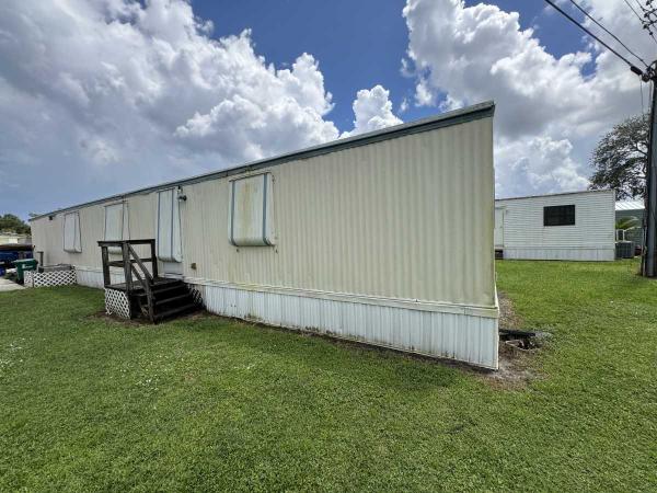 1983 WEST Mobile Home