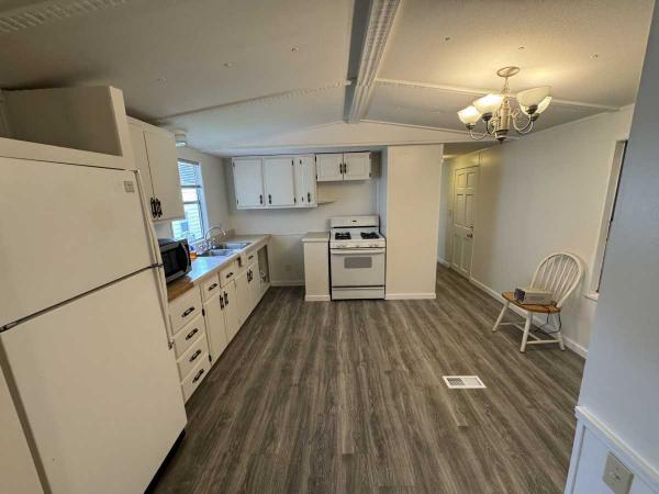 1983 WEST Mobile Home