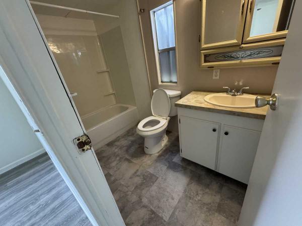 1983 WEST Mobile Home