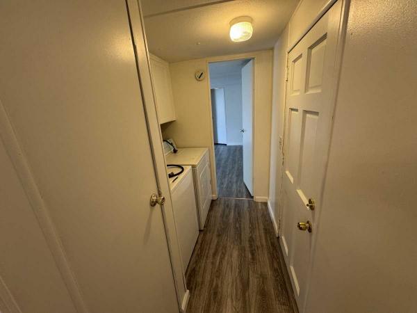 1983 WEST Mobile Home