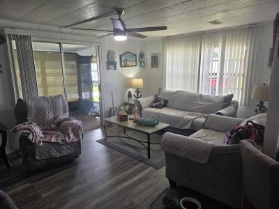 Photo 4 of 8 of home located at 33 Hanover Ct Port Orange, FL 32129