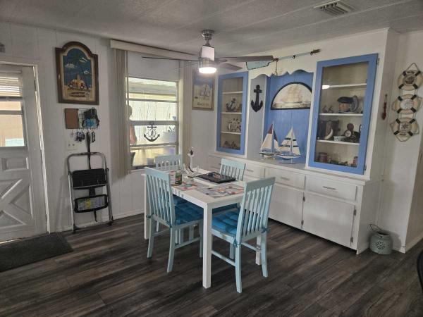 1980 COMM Mobile Home