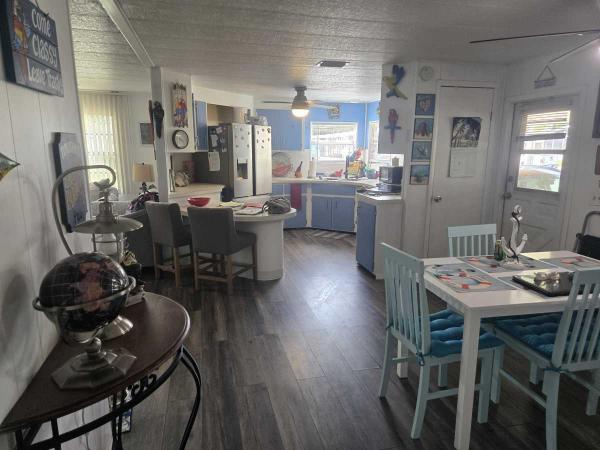 1980 COMM Mobile Home