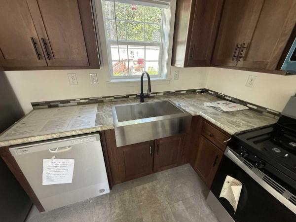 2025 Titan Mobile Home