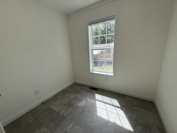 2025 Titan Mobile Home