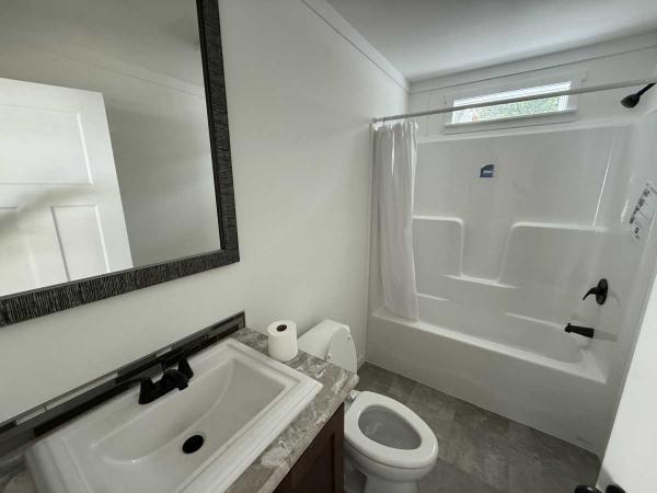 2025 Titan Mobile Home