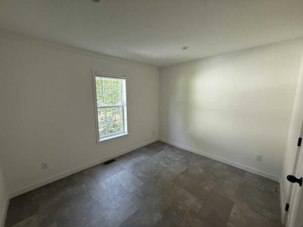 2025 Titan Mobile Home