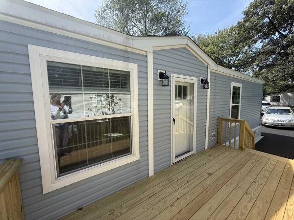 2025 Titan Mobile Home