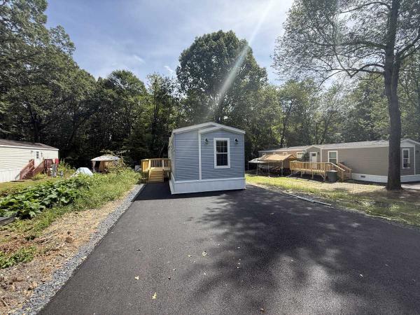 2025 Titan Mobile Home