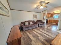 1999 Pinegrove Manufactured Home