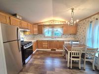1999 Pinegrove Manufactured Home
