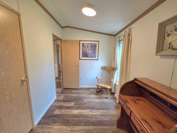 1999 Pinegrove Manufactured Home