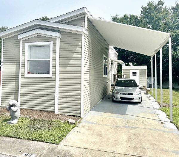 Photo 1 of 2 of home located at 601 Starkey Rd Largo, FL 33771