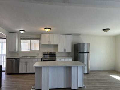 Photo 4 of 19 of home located at 400 W. Baseline Rd Lot 202 Tempe, AZ 85283