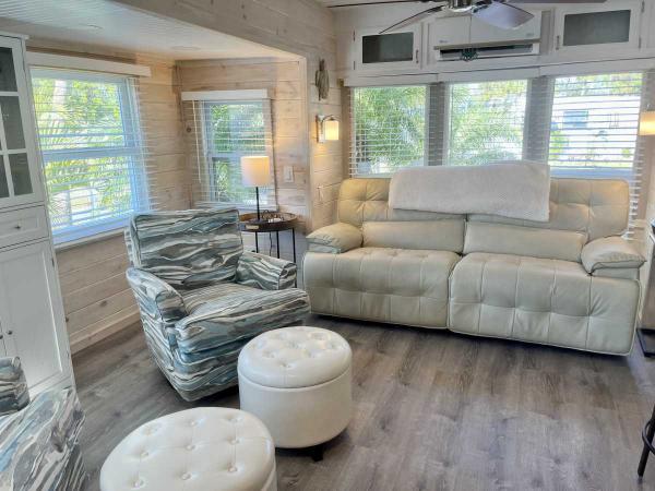 2000 Casa Manufactured Home