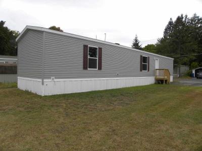 Photo 3 of 20 of home located at Martindale Court Clifton Park, NY 12065