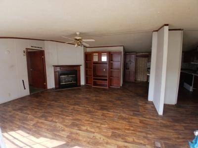 Photo 4 of 11 of home located at 911 Altapass Spruce Pine, NC 28777