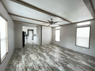 Photo 4 of 10 of home located at 4343 Katy Hockley Rd #18 Katy, TX 77493
