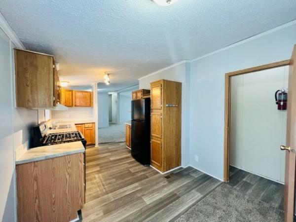 2000 Schult Mobile Home