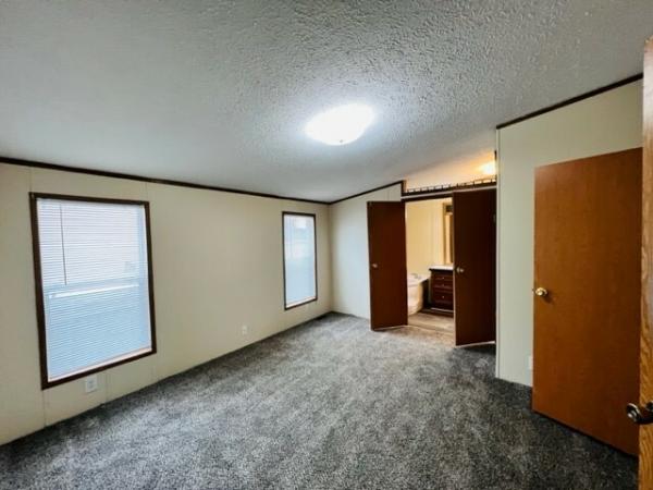2000 Schult Mobile Home