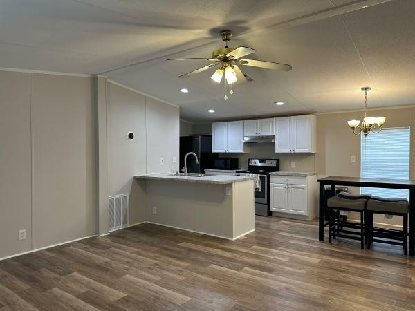 1997 Clayton Mobile Home