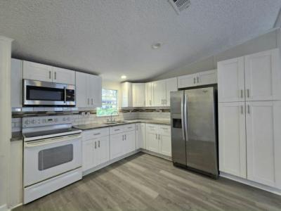 Photo 2 of 8 of home located at 18118 N Us Highway 41, #23-C Lutz, FL 33549