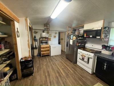 Photo 4 of 16 of home located at 1234 Reynolds Road, #282 Lakeland, FL 33801
