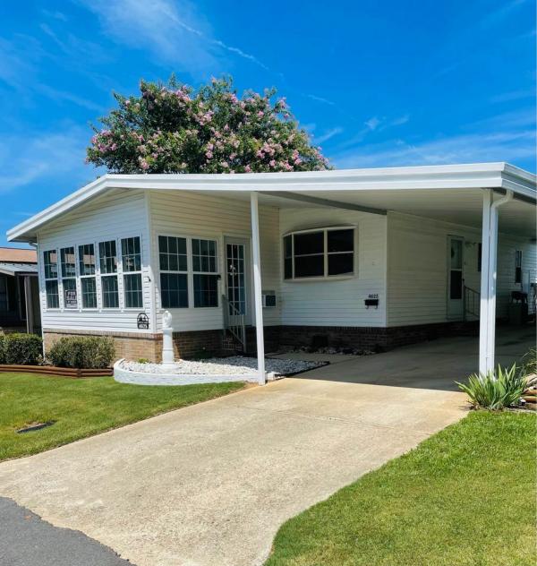 1977 BRIGHTON MANOR Mobile Home For Sale