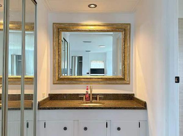 1977 BRIGHTON MANOR 24X40 Mobile Home