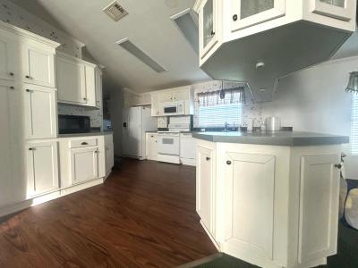 Photo 3 of 13 of home located at 412 Queen Palm Dr. Davenport, FL 33897