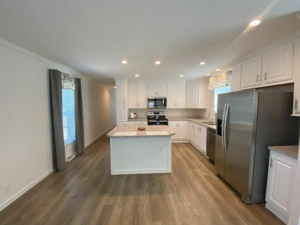 2025 Skyline - Leola Newark Mobile Home