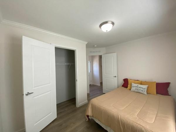 2025 Skyline - Leola Newark Mobile Home