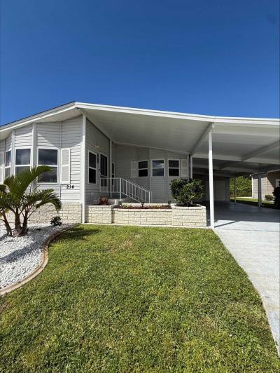 Photo 2 of 29 of home located at 701 Aqui Esta Dr #214 Punta Gorda, FL 33983