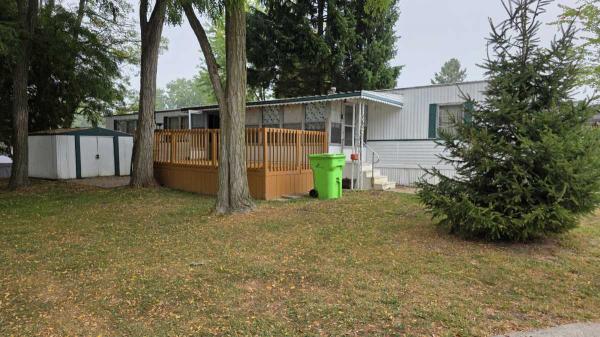 1973 Park Estate Manufactured Home